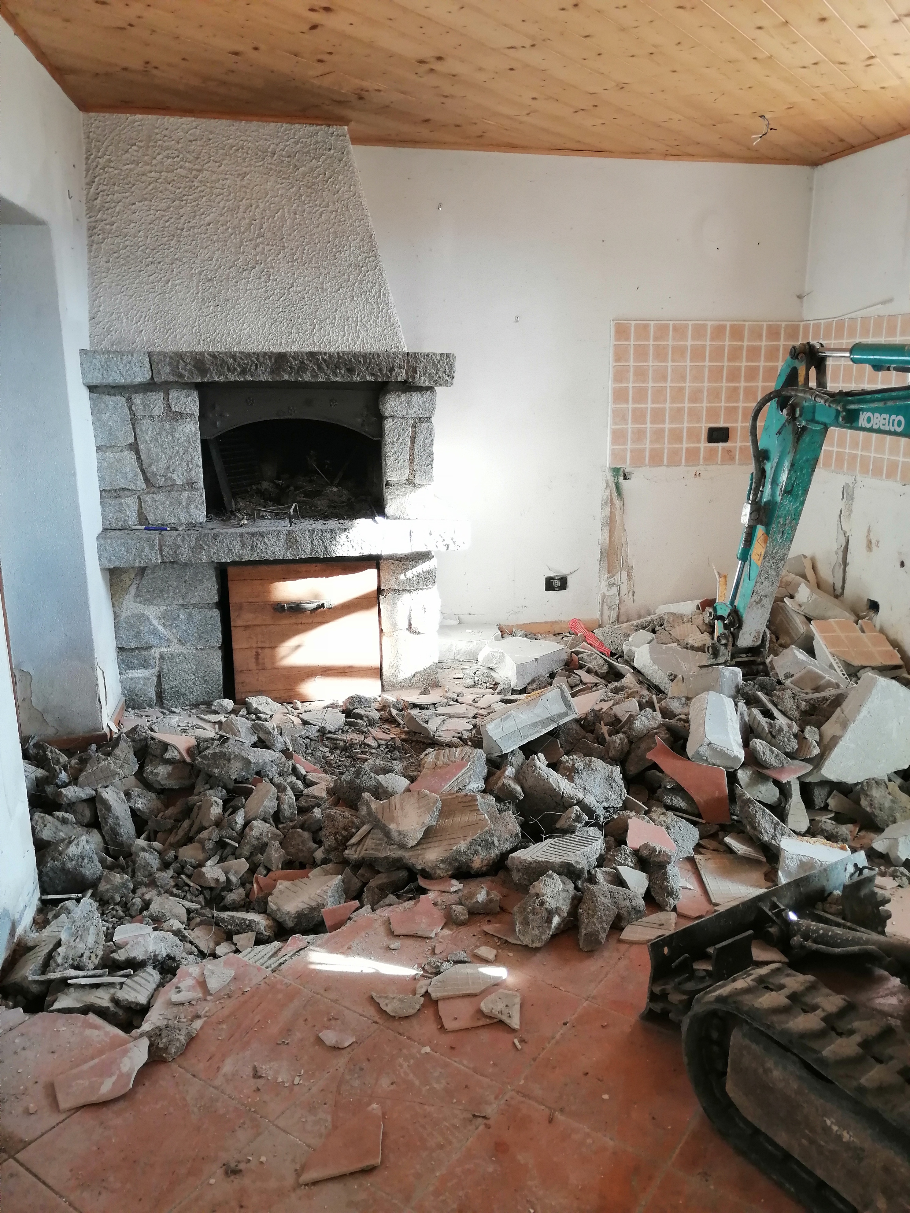 Demolizione e ricostruzione interni casa Veneto
